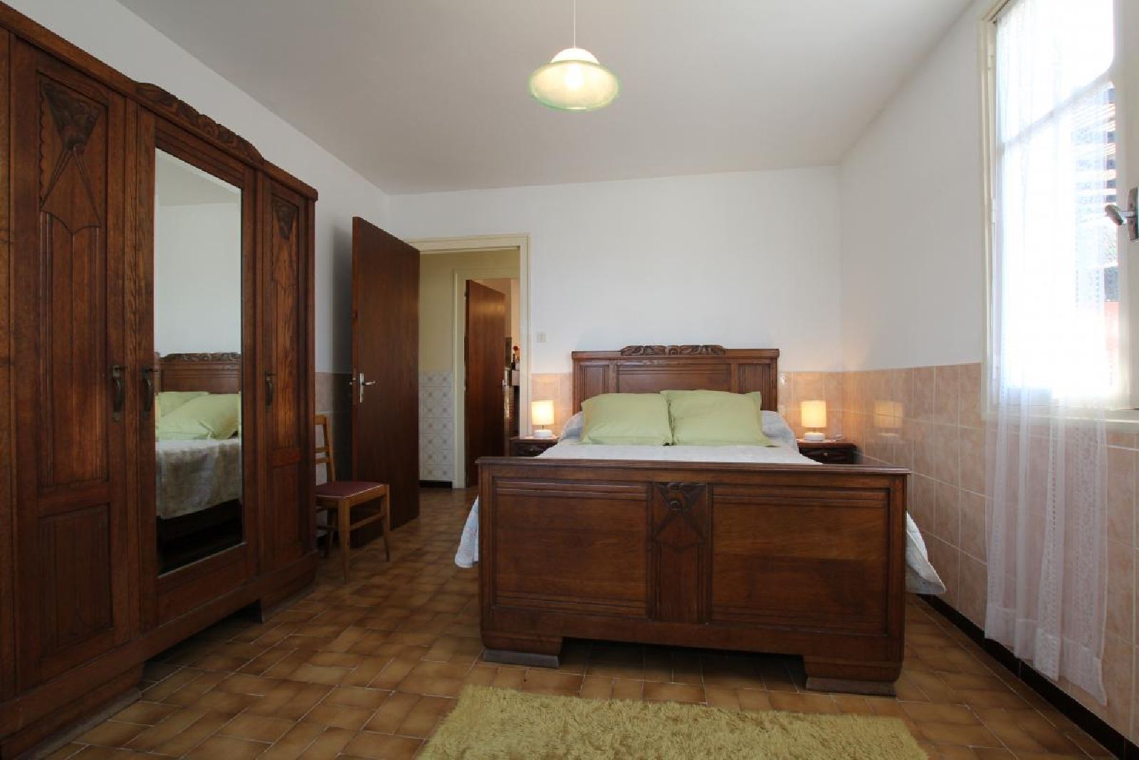Appartement Alfaro chambre lit double - St Etienne de Baigorry 