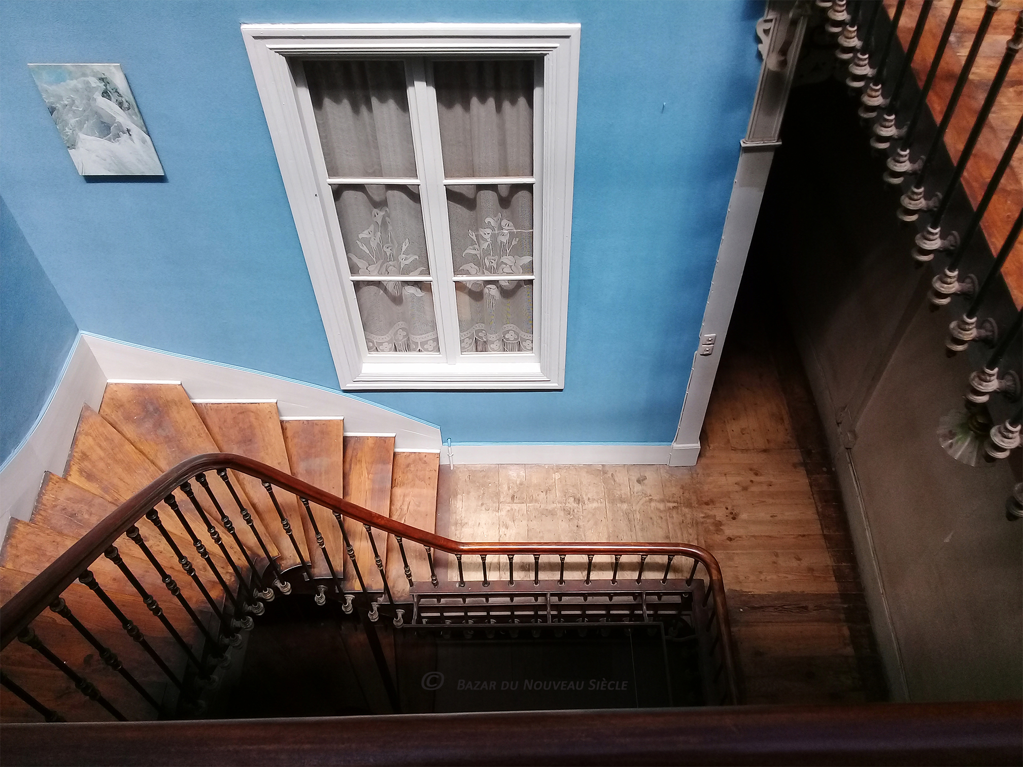 Chambres d'hôtes - Bazar du nouveau siècle - Montréjeau Escalier A (©) (2) 