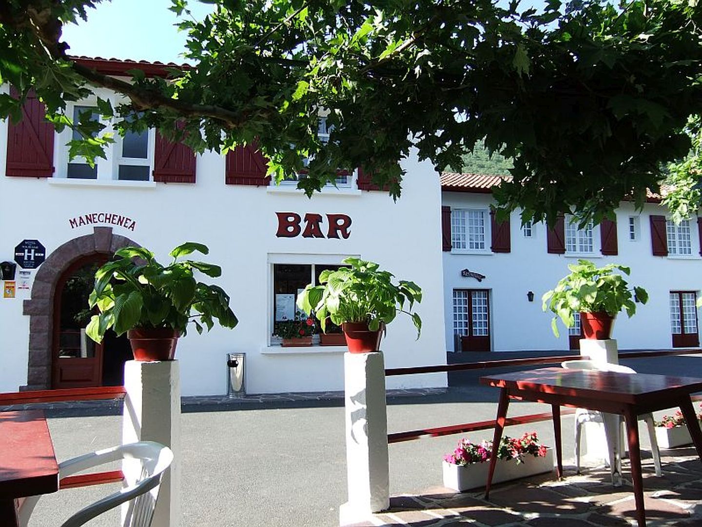 Hôtel Manexenea SAINTETIENNEDEBAIGORRY Les Pyrenées