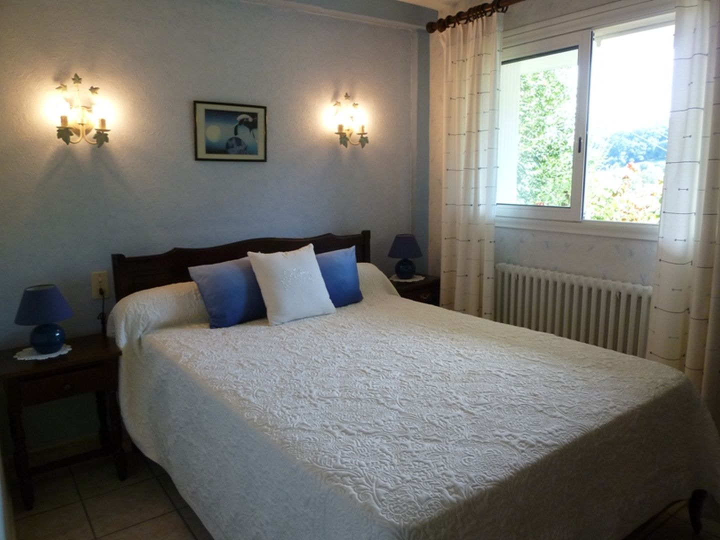 Location Zaldua - 13 - Chambre lit double bleu - St Etienne de Baïgorry 