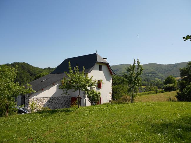 Gîte Pays Basque montagne Maison Biscay_ vue maison 2015_Sauguis