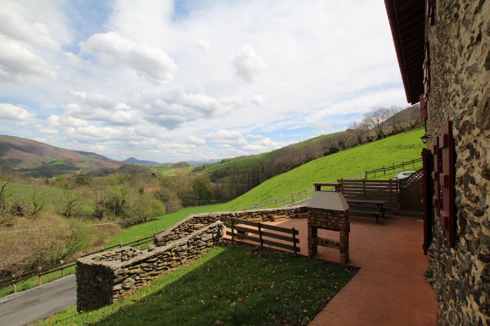 Madame Blankita OLHATS SAINTETIENNEDEBAIGORRY Les Pyrenées