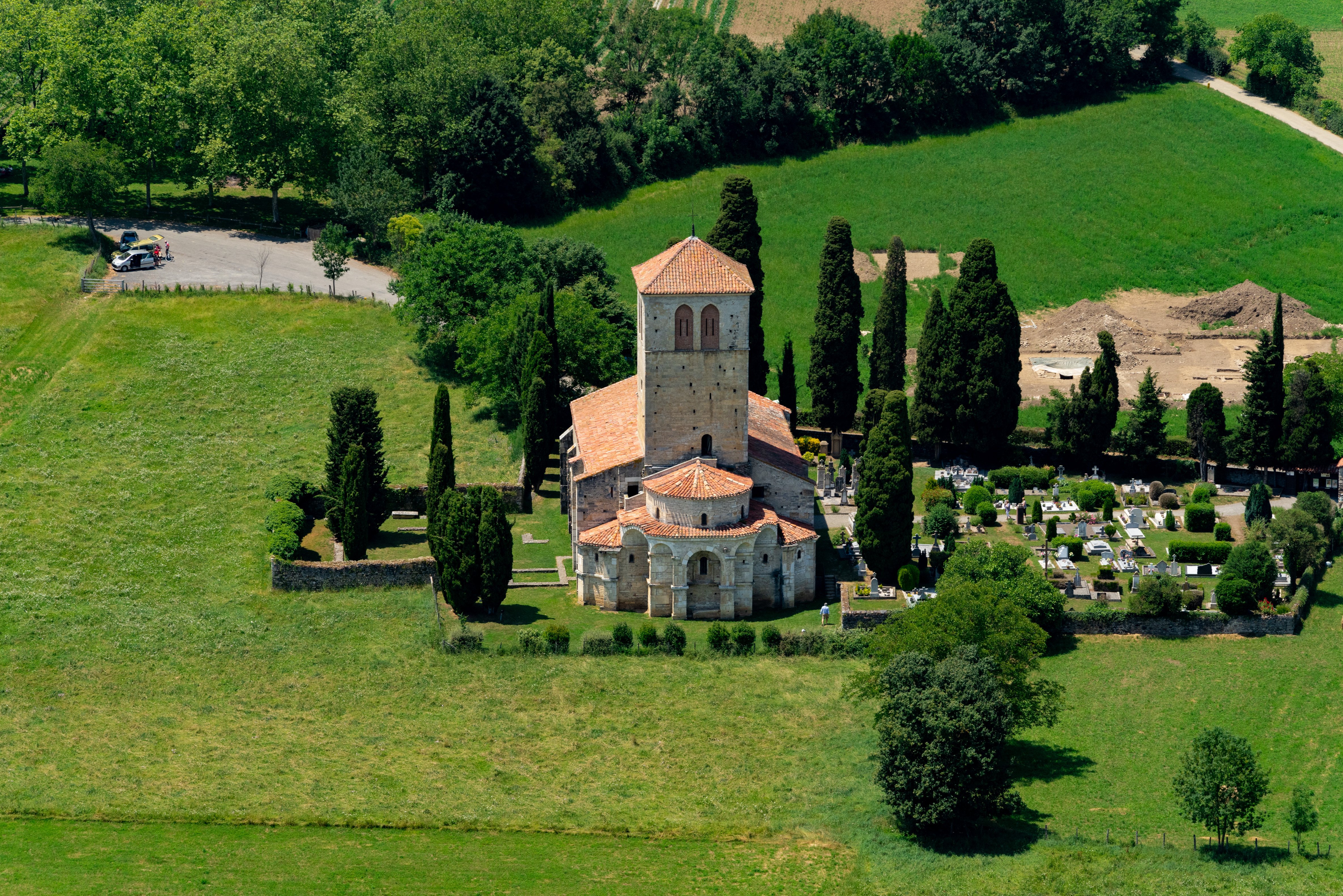 Le Site De Saint Bertrand De Comminges Valcabrere Saint Bertrand De Comminges Les Pyrenees