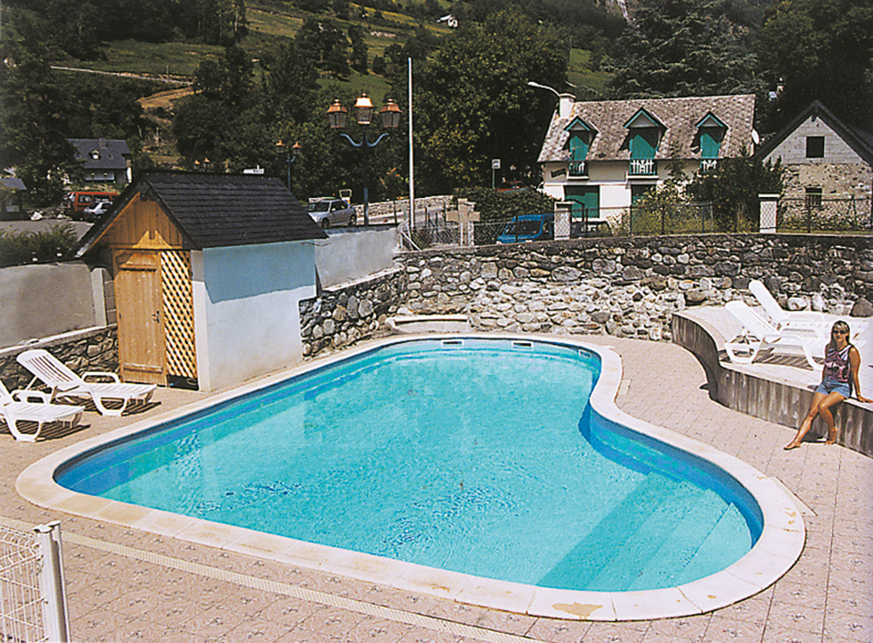 piscine-theil-esterre-HautesPyrenees 
